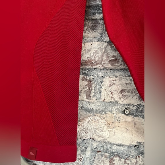 Beneunder Red Activewear Set. Amazing layering for cold weather NWOT unisex - Picture 11 of 16